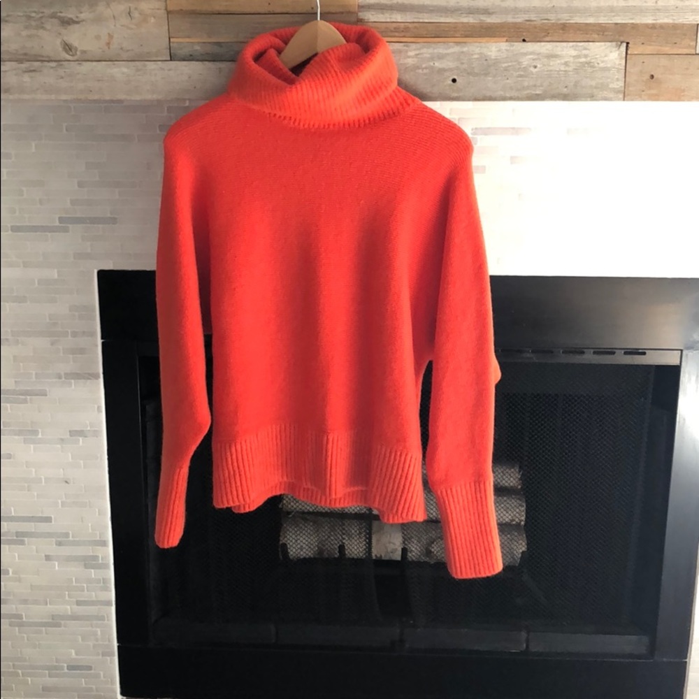 Banana Republic Sweater Size XS/SM
